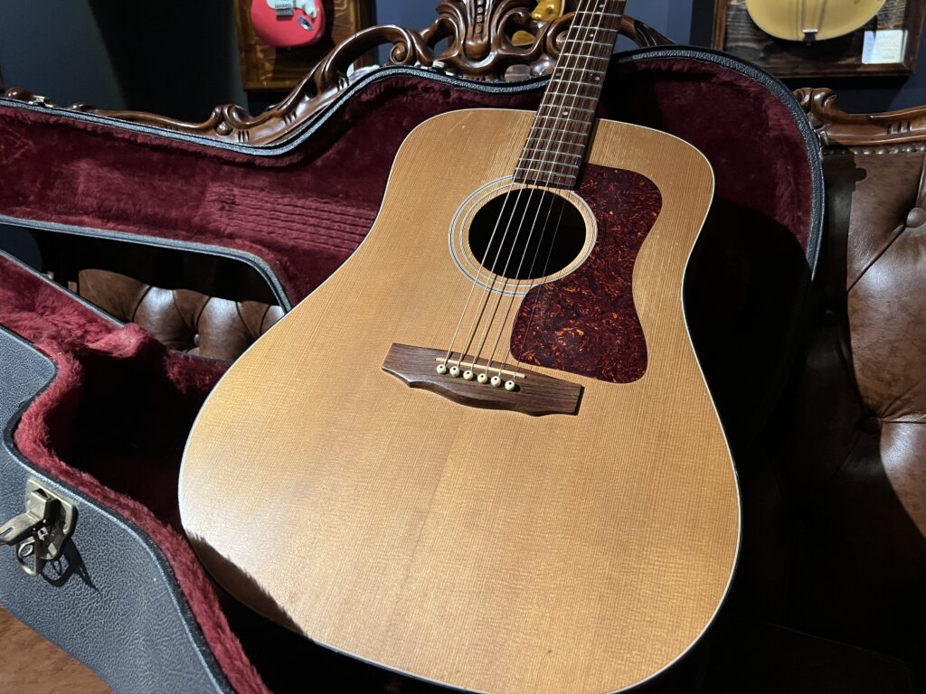宮城県塩竈市より、Guild USA D4-NT-HR アコースティックギターを買取